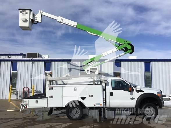 Altec AT40G Ant vilkikų montuojamos kėlimo platformos