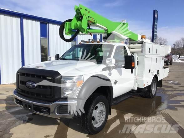 Altec AT40G Ant vilkikų montuojamos kėlimo platformos