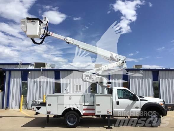 Altec AT40M Ant vilkikų montuojamos kėlimo platformos