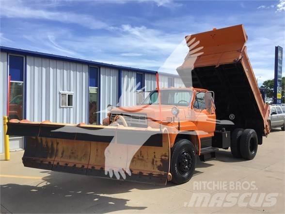 Ford F800 Smėlio ir druskos barstytuvai