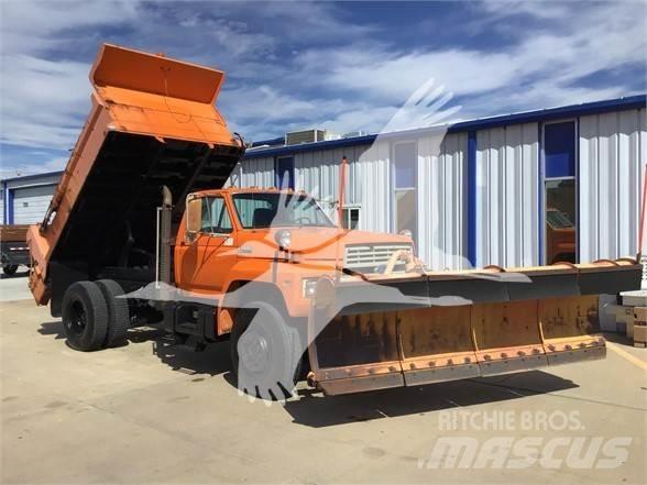 Ford F800 Smėlio ir druskos barstytuvai