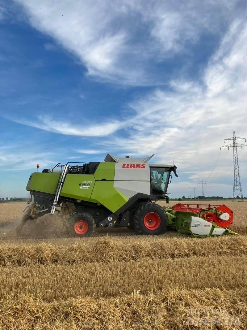 CLAAS Evion 430 Derliaus nuėmimo kombainai