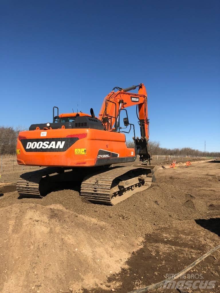 Develon DX225LC-5 Vikšriniai ekskavatoriai