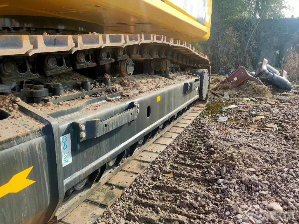 Komatsu PC 450-8 Vikšriniai ekskavatoriai