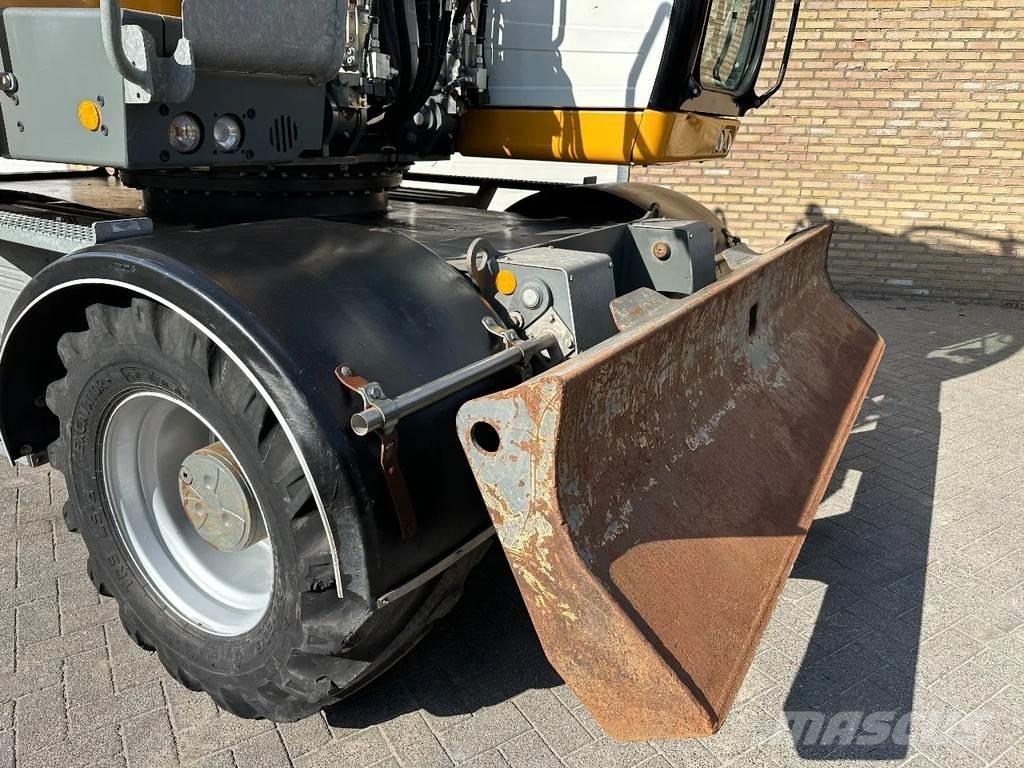 Liebherr A914 Ratiniai ekskavatoriai