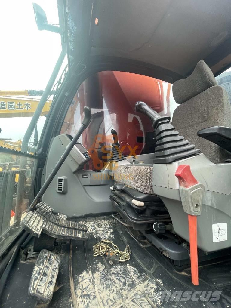 Doosan DX500 LCA Vikšriniai ekskavatoriai