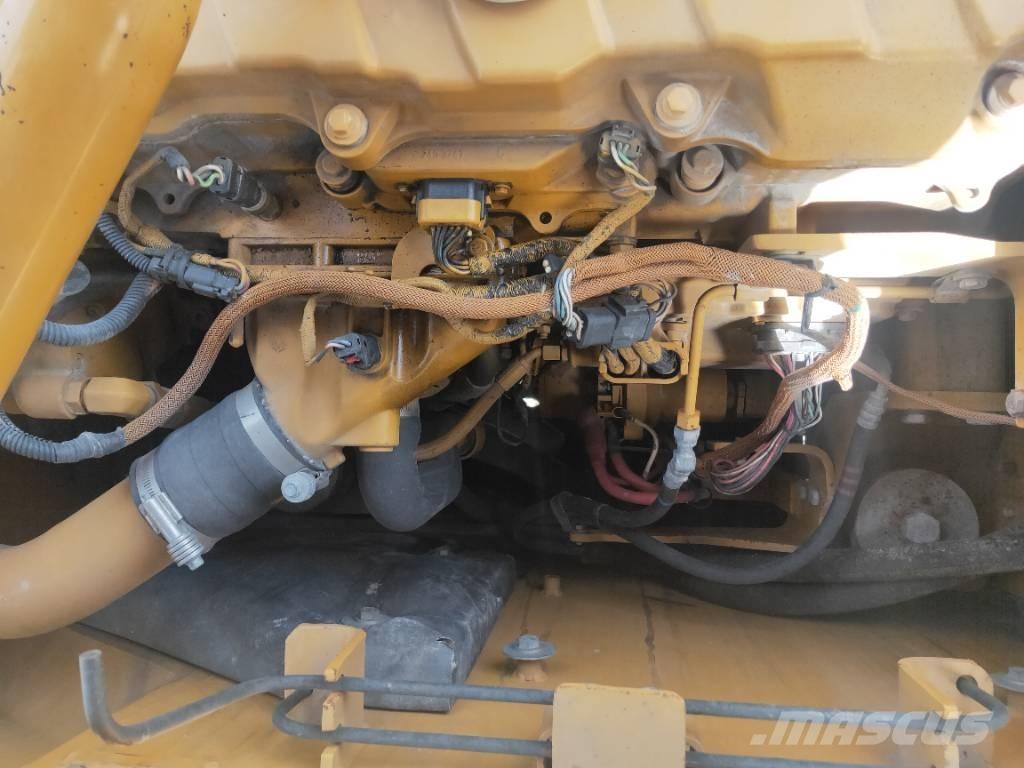 CAT 340D Vikšriniai ekskavatoriai