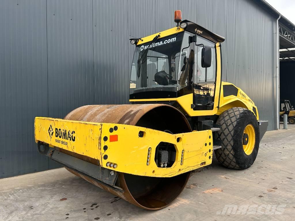 Bomag BW213D-5 Vieno būgno volai