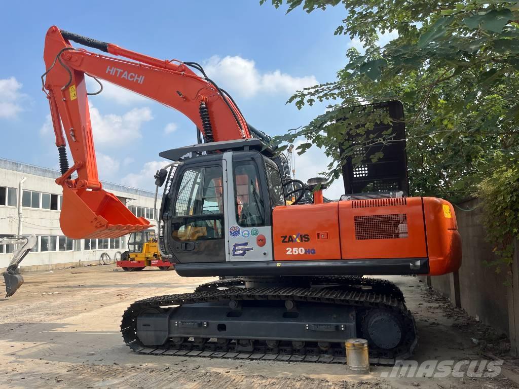 Hitachi ZX 250 Vikšriniai ekskavatoriai