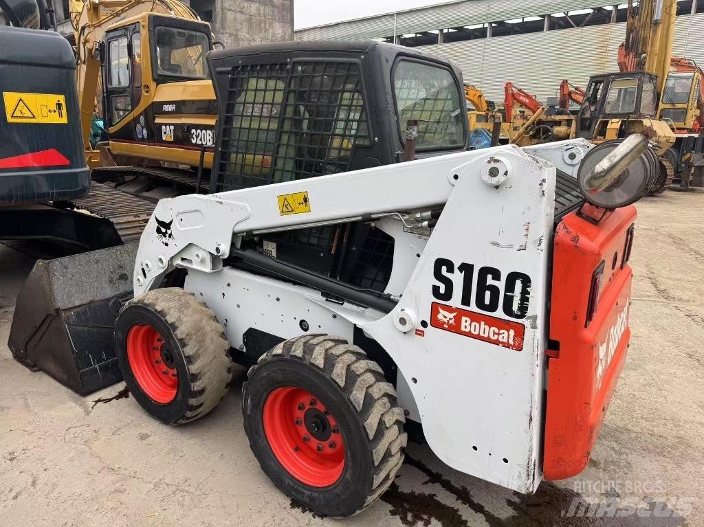 Bobcat S 160 Krautuvai su šoniniu pasukimu