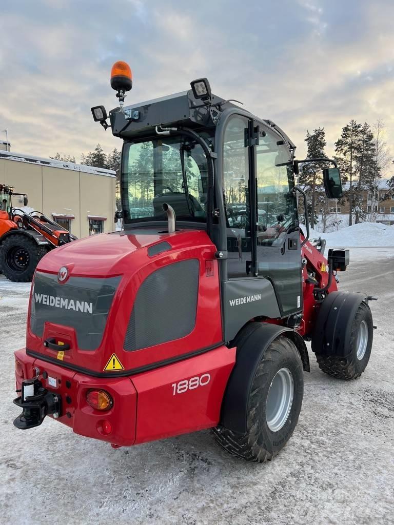 Weidemann 1880 Naudoti ratiniai krautuvai
