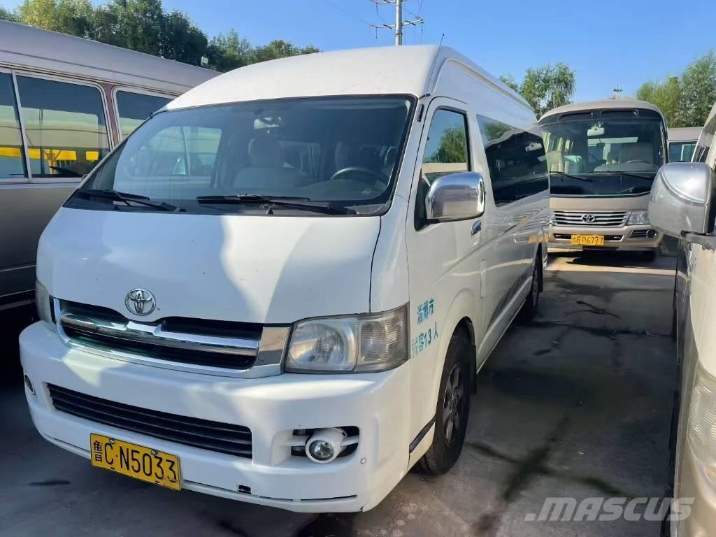 Toyota Hiace Tarpmiestiniai autobusai