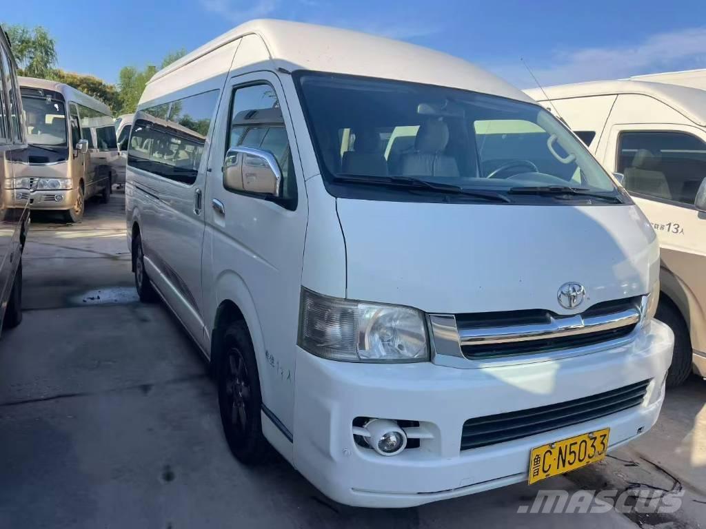 Toyota Hiace Tarpmiestiniai autobusai