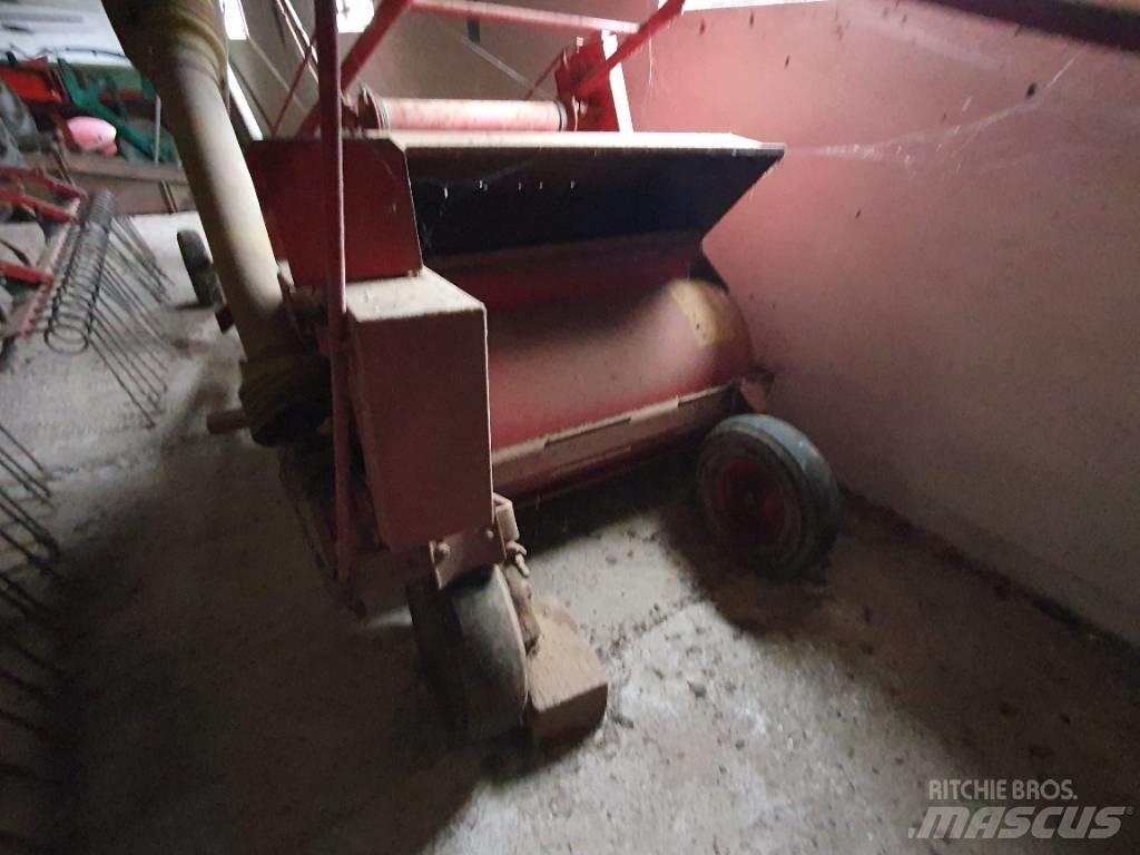 FH113  Grønthøster Pašarų kombainai