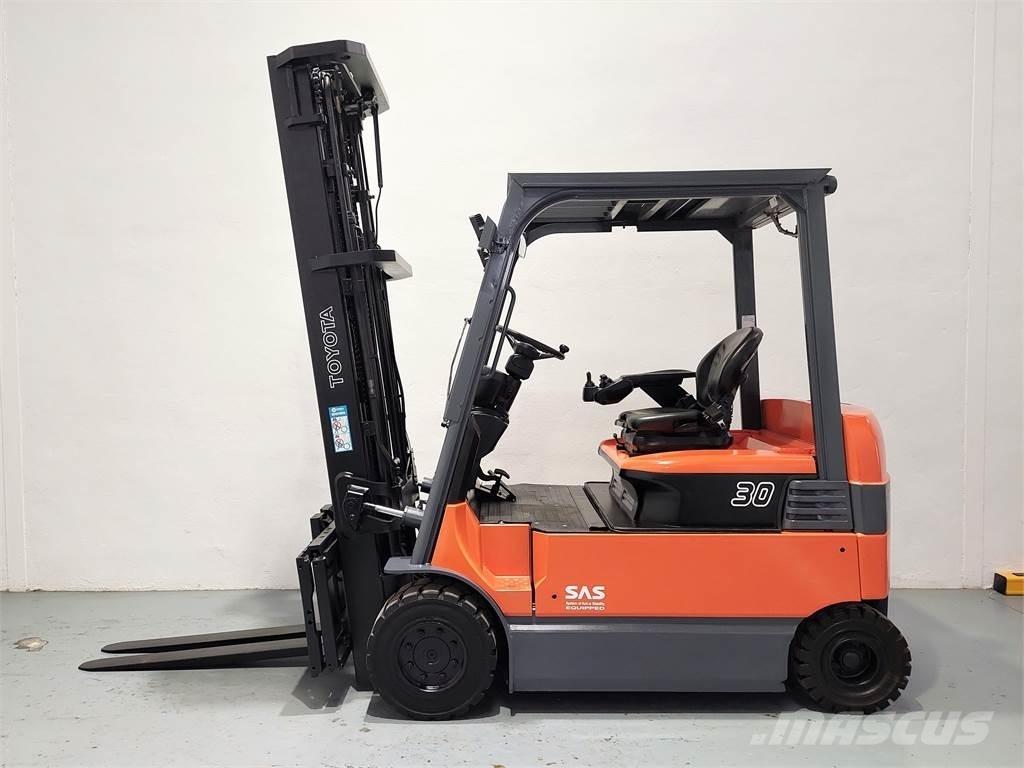 Toyota 7FBMF30 Elektriniai šakiniai krautuvai