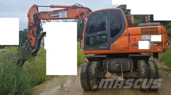 Doosan DX 140 W Ratiniai ekskavatoriai