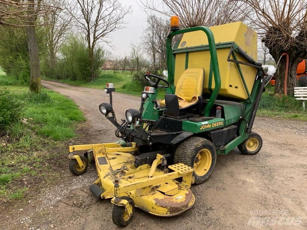 John Deere F 935 Sodo traktoriukai-vejapjovės
