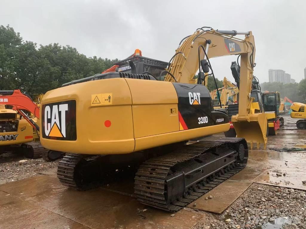 CAT 320 D Vikšriniai ekskavatoriai