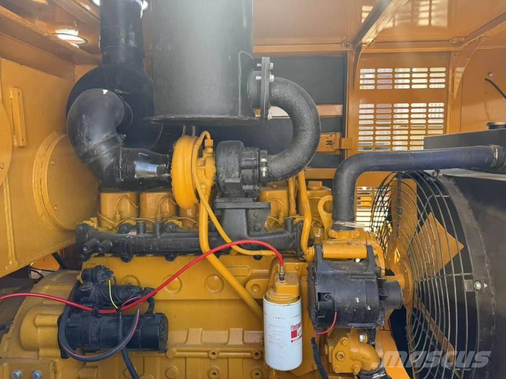 CAT 140 H Greideriai