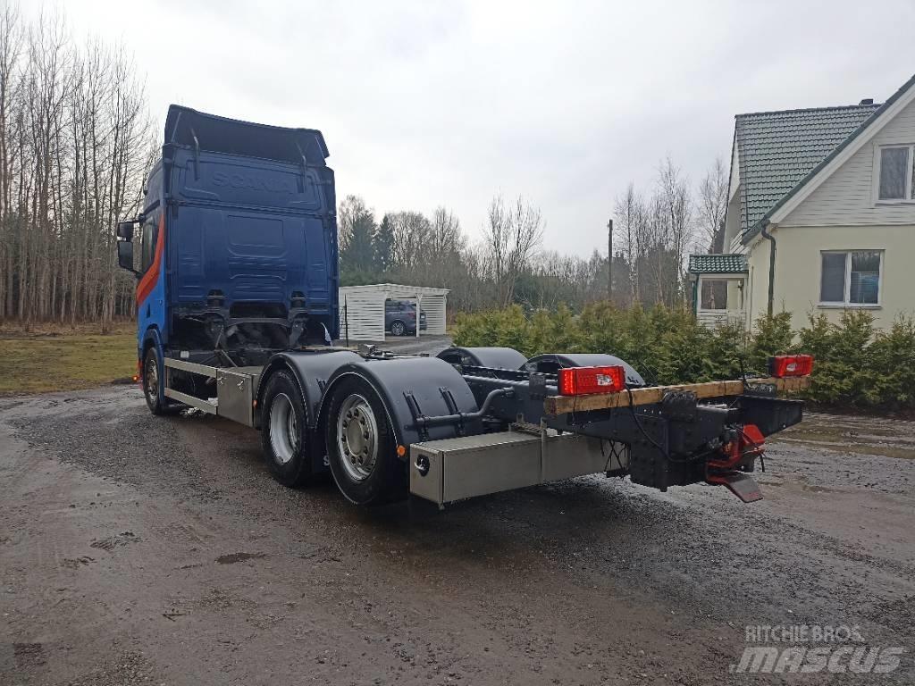 Scania R520 Važiuoklė su kabina