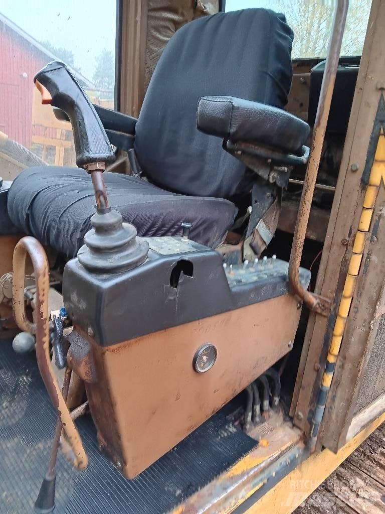 CAT 219 LC Vikšriniai ekskavatoriai