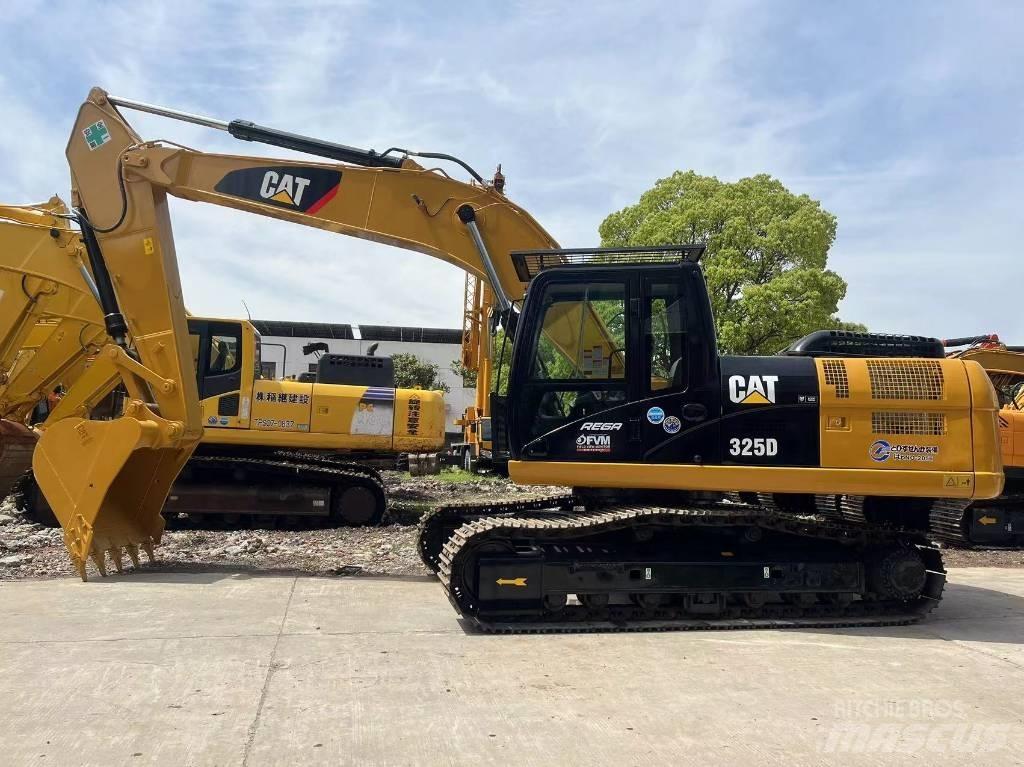 CAT 325d Vikšriniai ekskavatoriai