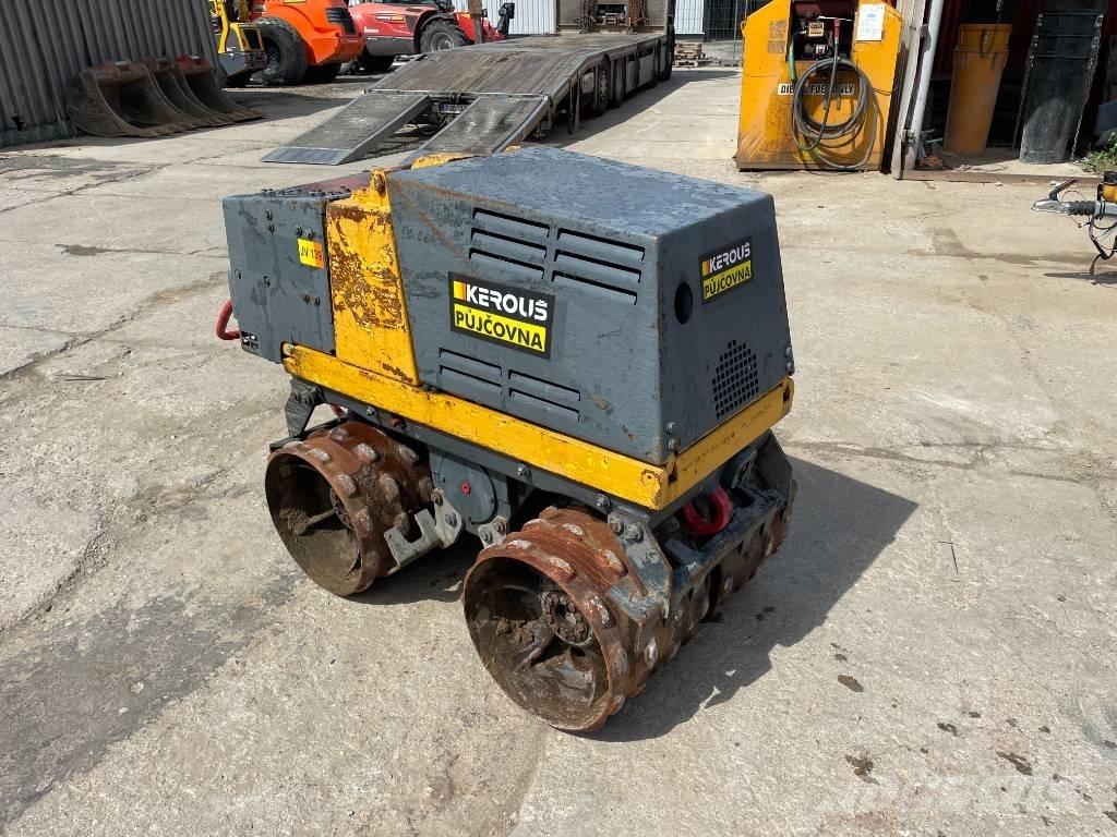 Bomag BMP 851 Porinių būgnų volai
