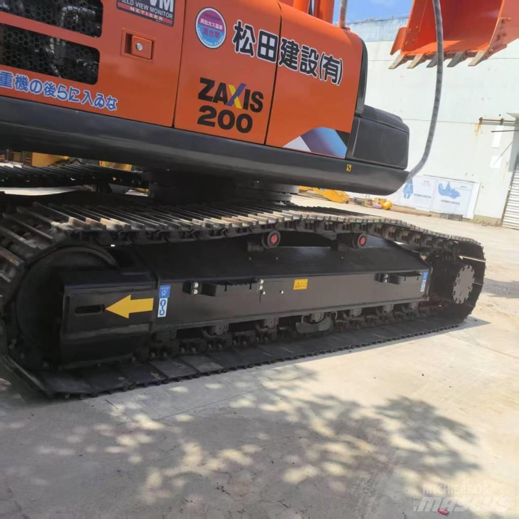 Hitachi ZX200 Vikšriniai ekskavatoriai