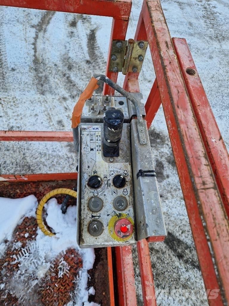 SkyJack SJ 6832 RT Žirkliniai keltuvai