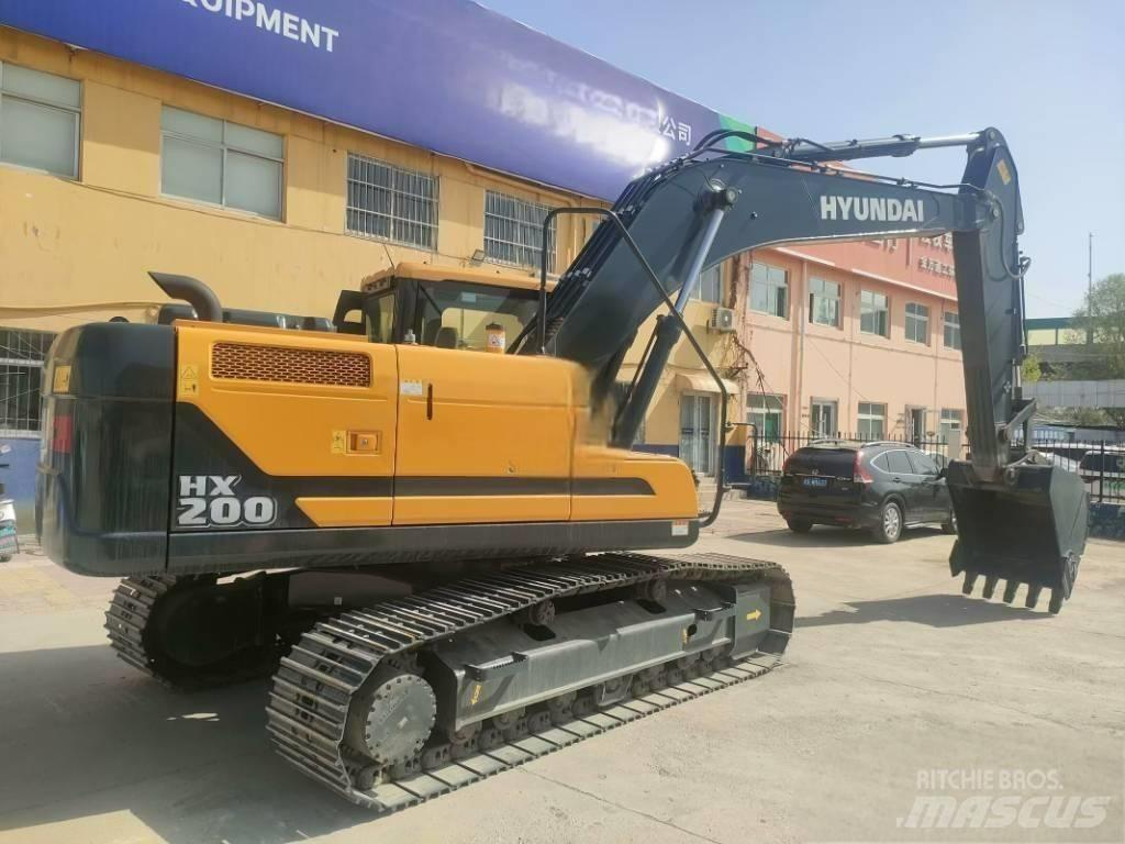 Hyundai HX 200 Vikšriniai ekskavatoriai