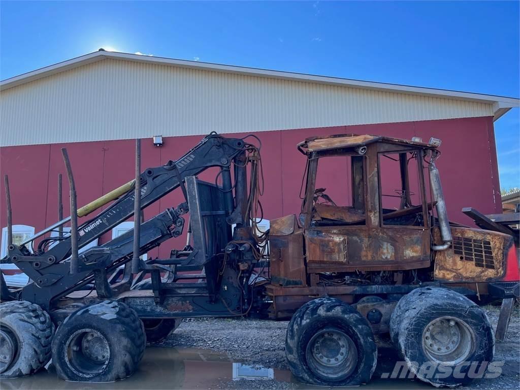 Komatsu 840TX Naudoti miškovežiai (Forvarderiai)