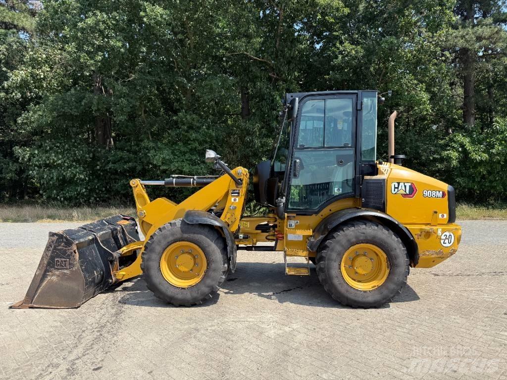 CAT 908 Naudoti ratiniai krautuvai