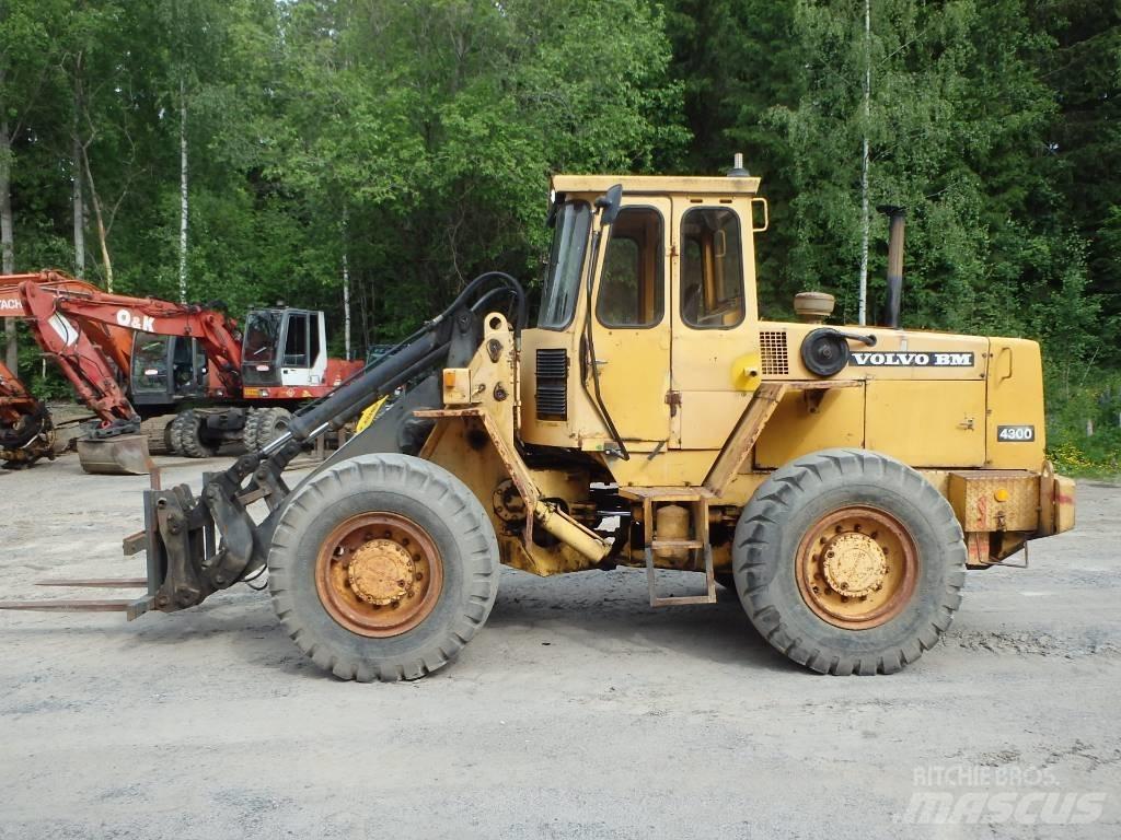 Volvo BM 4300 4x4 Naudoti ratiniai krautuvai
