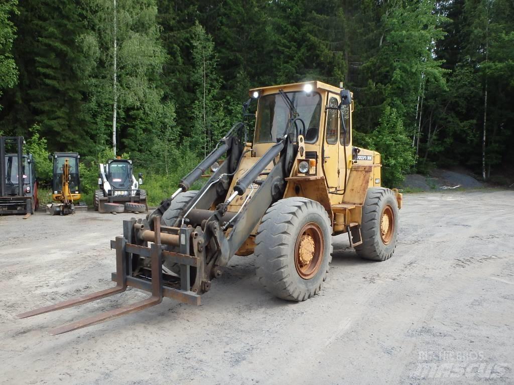 Volvo BM 4300 4x4 Naudoti ratiniai krautuvai