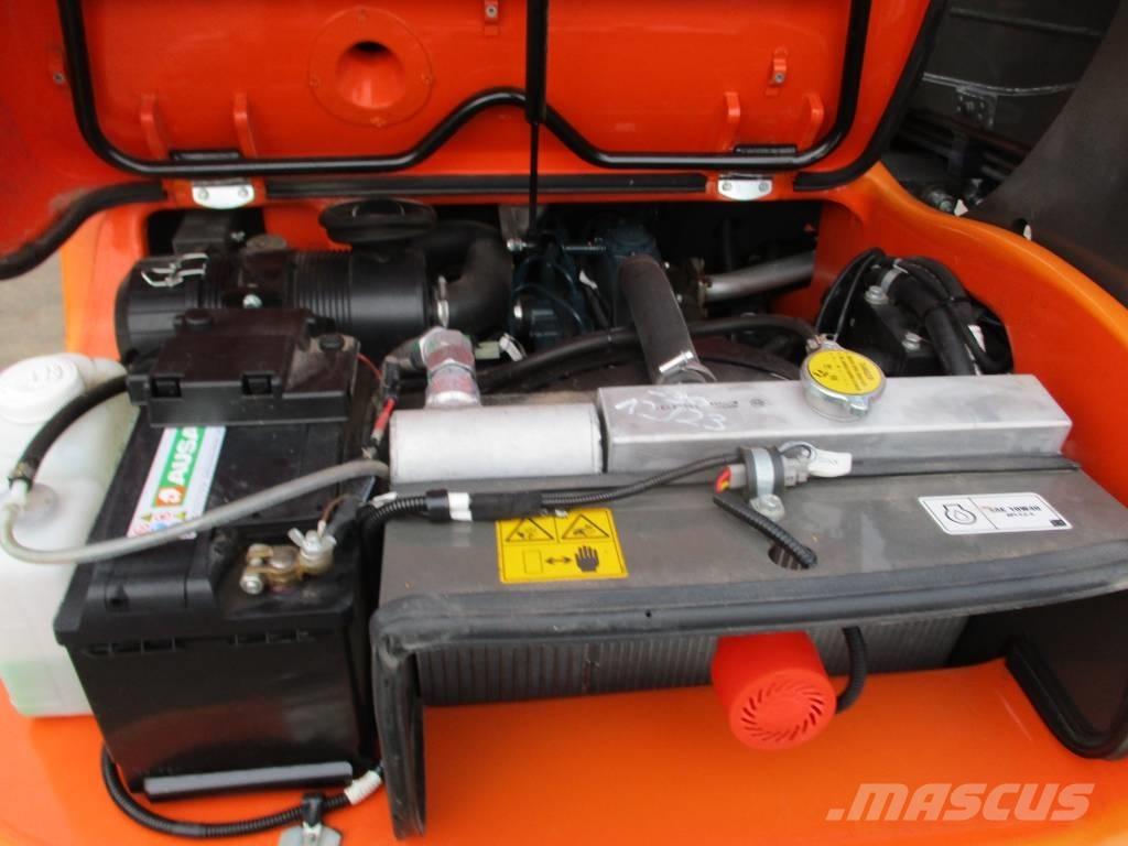 Ausa T144 HX4 (229) Teleskopiniai krautuvai