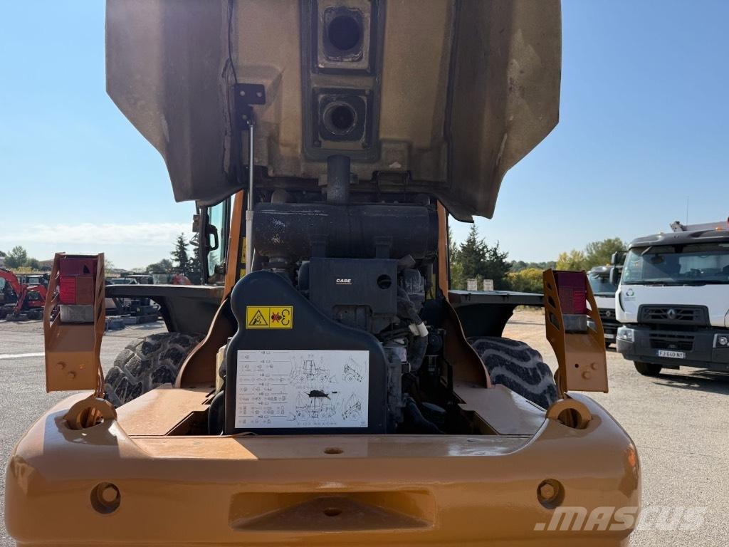 CASE 721 E Naudoti ratiniai krautuvai