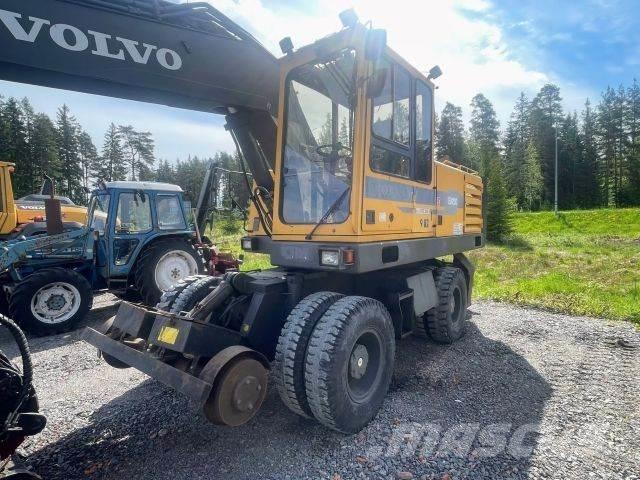 Volvo EW 200 4x4 Ratiniai ekskavatoriai