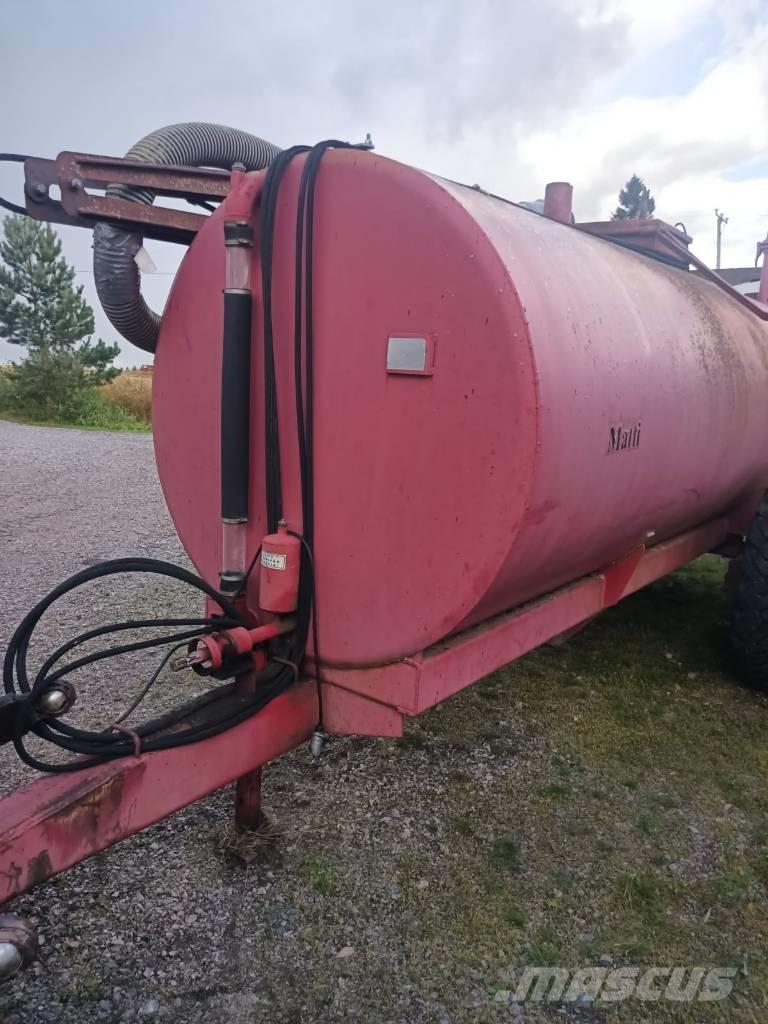 Matti 8000 Srutų cisternos