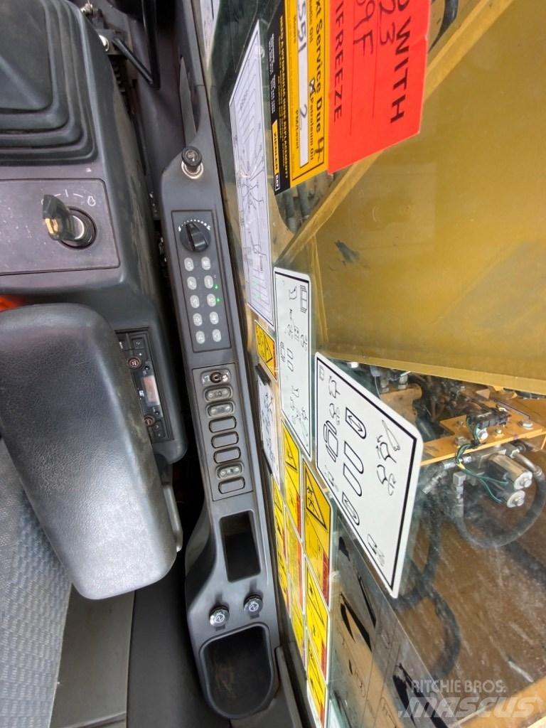 CAT 311F Vikšriniai ekskavatoriai