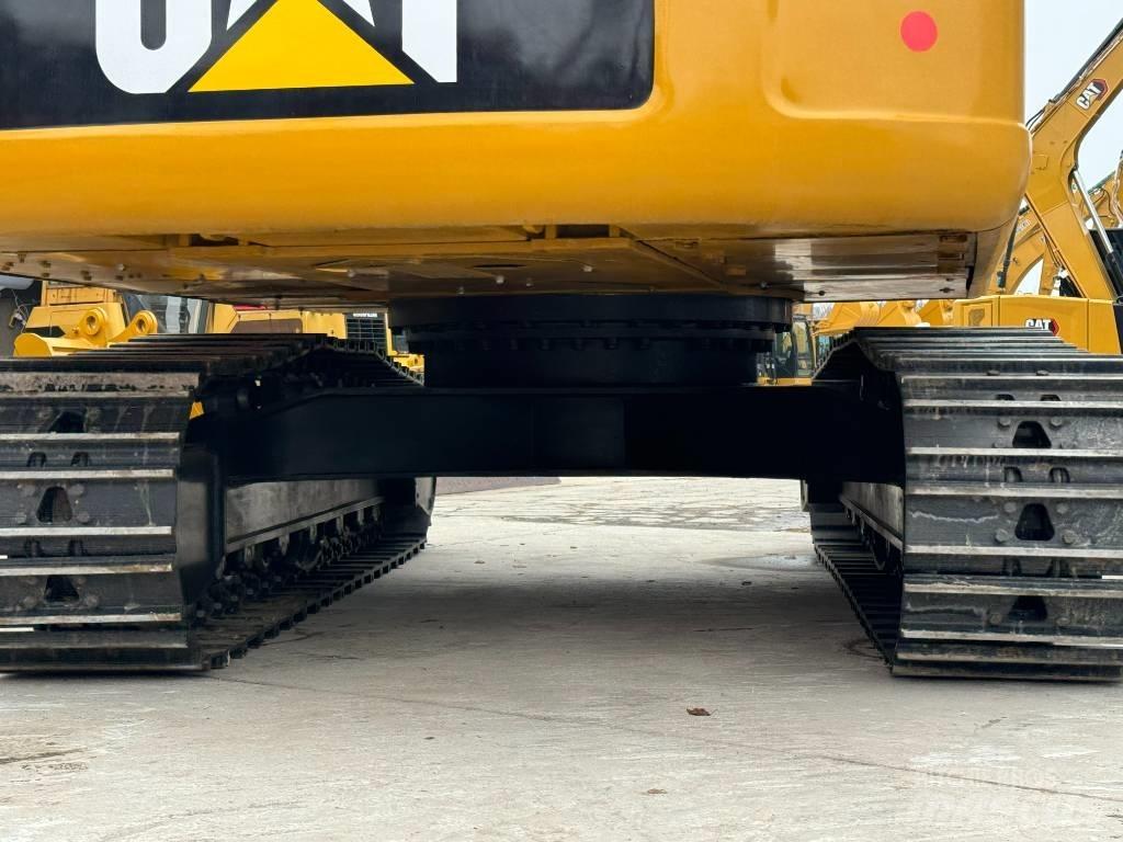 CAT 326D2 Vikšriniai ekskavatoriai