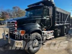 Mack CV 713 Savivarčių priekabų vilkikai