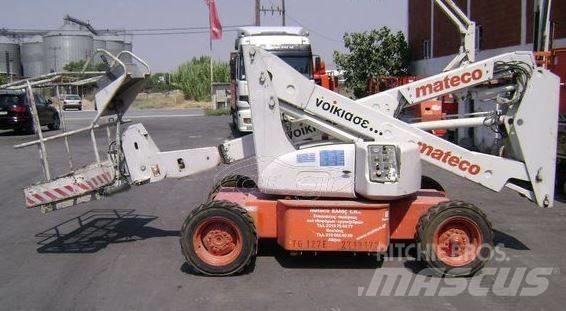 JLG 35 E Ant vilkikų montuojamos kėlimo platformos