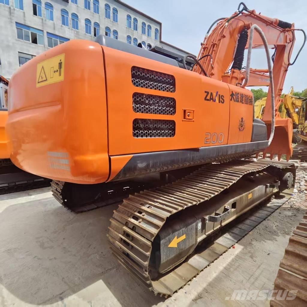 Hitachi ZX 200 Vikšriniai ekskavatoriai