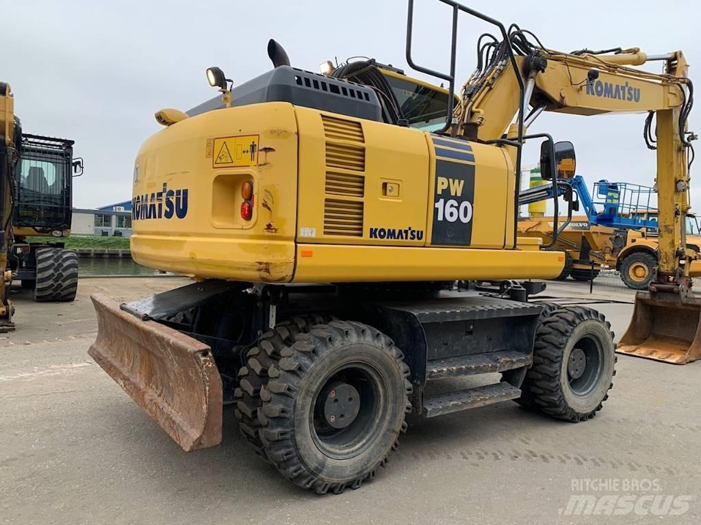 Komatsu PW160-8 Ratiniai ekskavatoriai