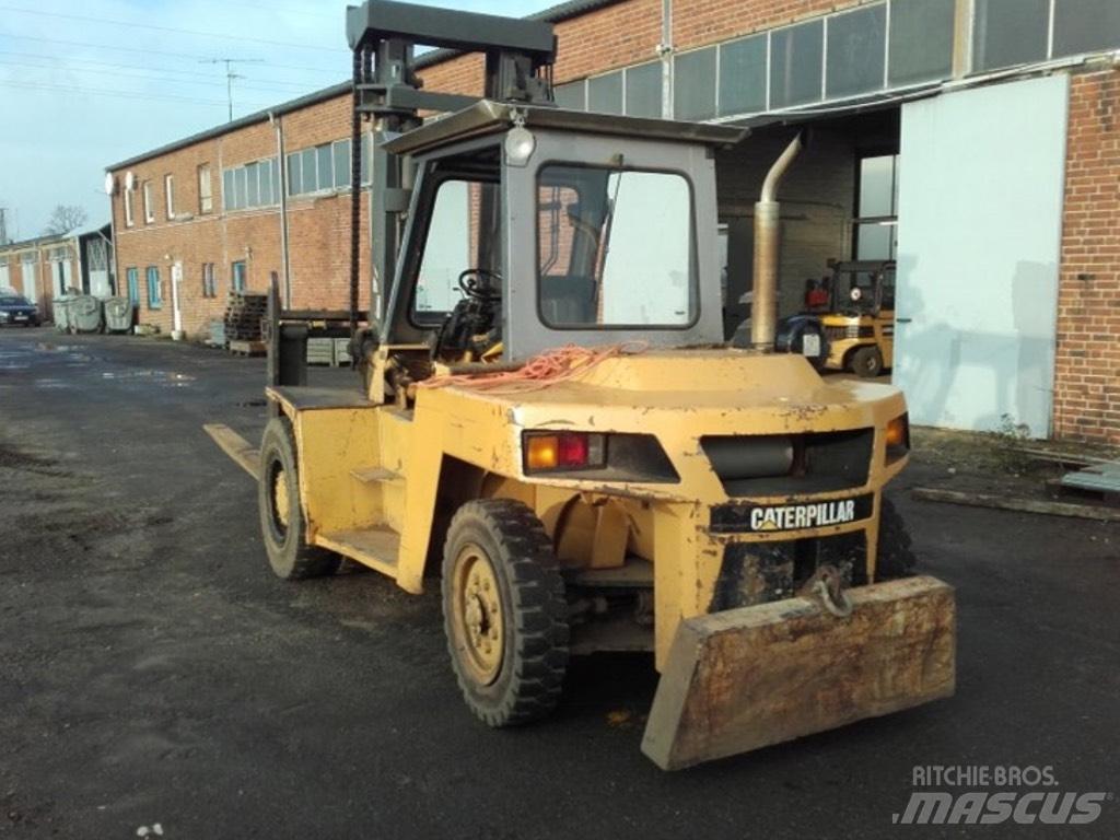 CAT DP90 Dyzeliniai krautuvai