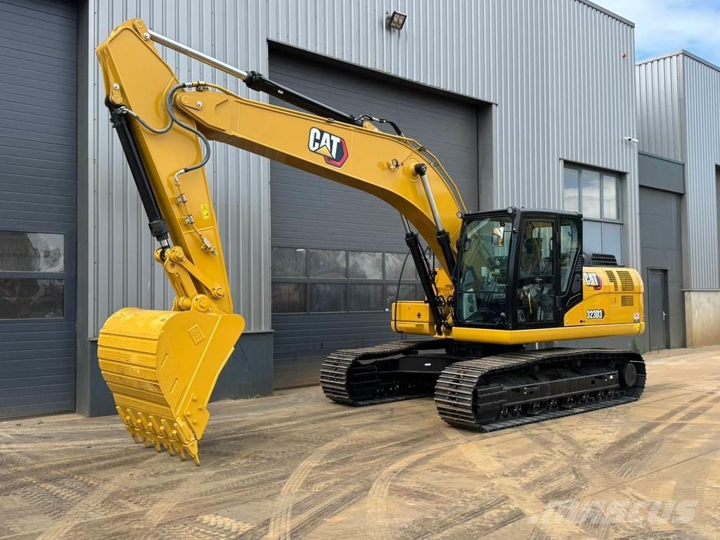 CAT 323D3 Vikšriniai ekskavatoriai