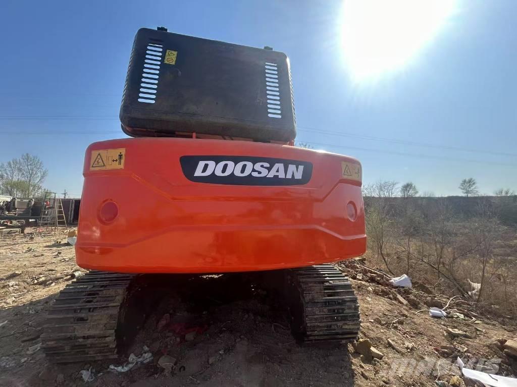 Doosan DX225LC-9C Vikšriniai ekskavatoriai