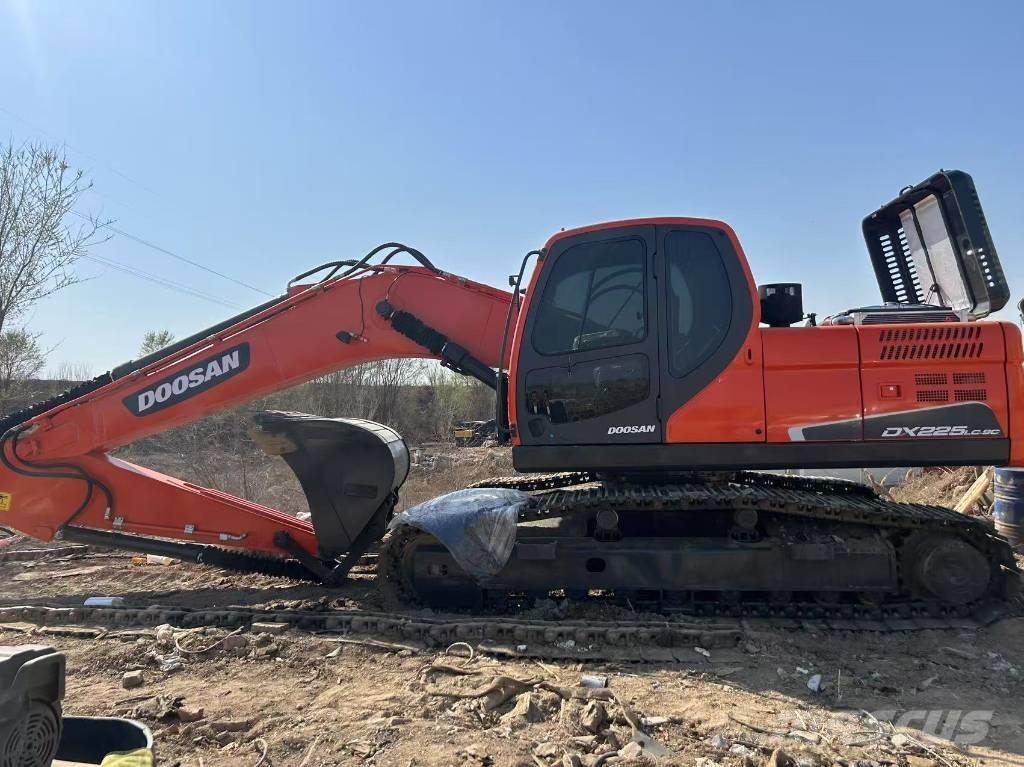 Doosan DX225LC-9C Vikšriniai ekskavatoriai