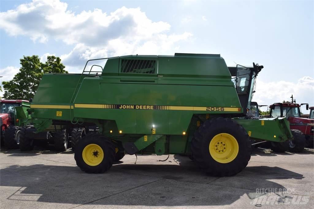 John Deere 2056 Derliaus nuėmimo kombainai