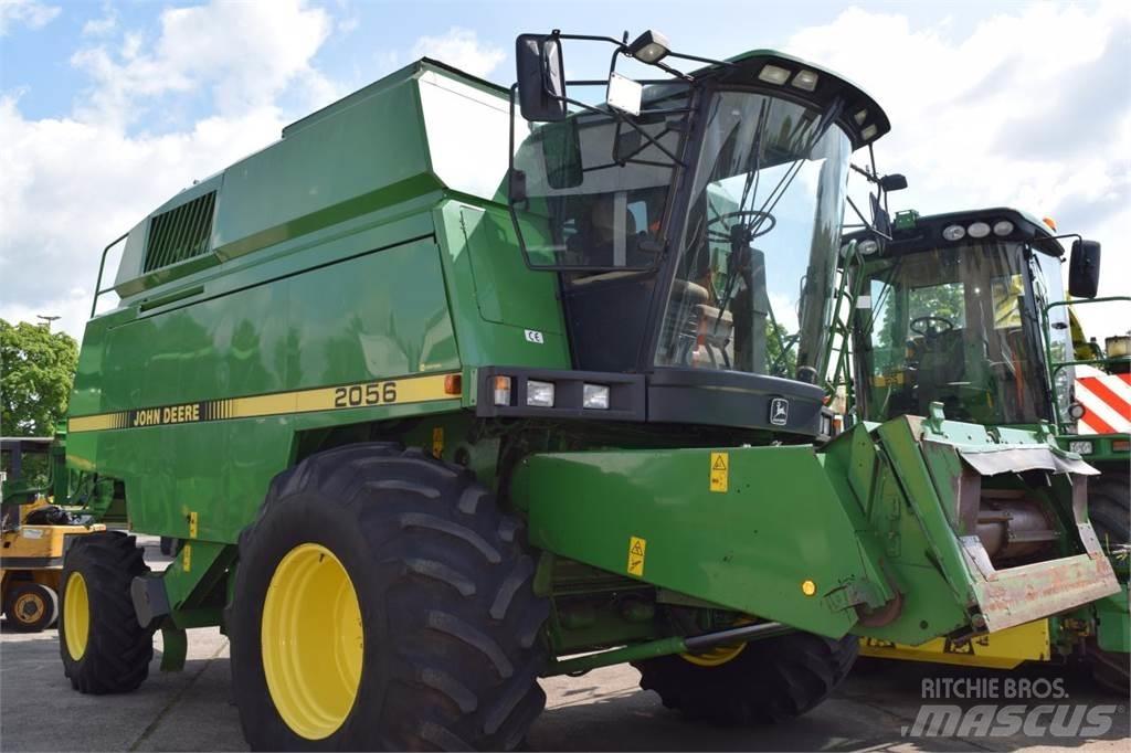 John Deere 2056 Derliaus nuėmimo kombainai
